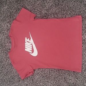 Nike t-shirt